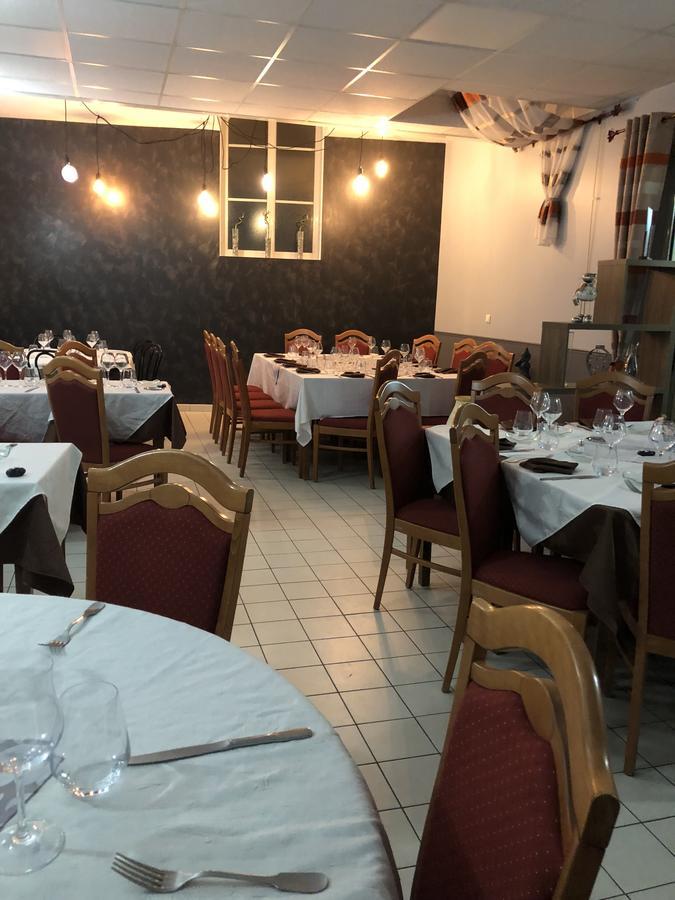 ביומונט-פייד-דה-בף Auberge Du Cheval Blanc מראה חיצוני תמונה
